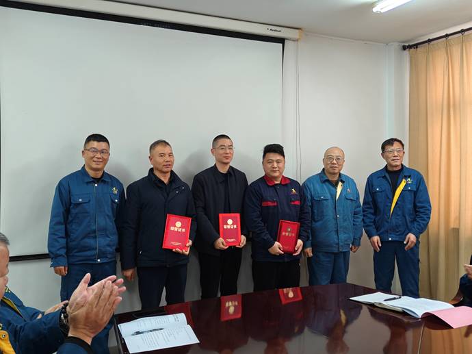 第一事業(yè)部冶化協(xié)力項目部獲銅冠冶化公司“強化意識，防控風(fēng)險”...
